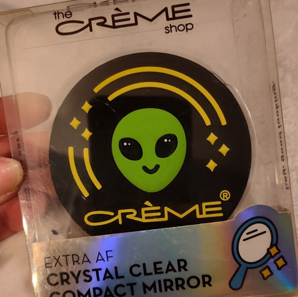 NWT! The CREME Shop Compact Mirror (Alien) - Picture 2 of 6